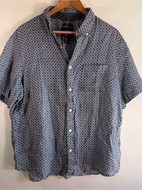 Daniel Hechter 100% Linen Blue Short-Sleeve Button-Down w White Geometric Print